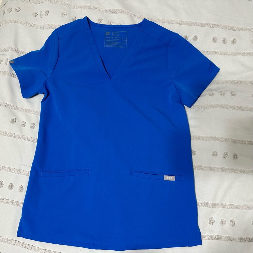 FIGS Casma Top- Royal Blue XS